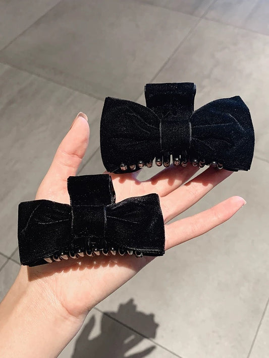 Velvet bow