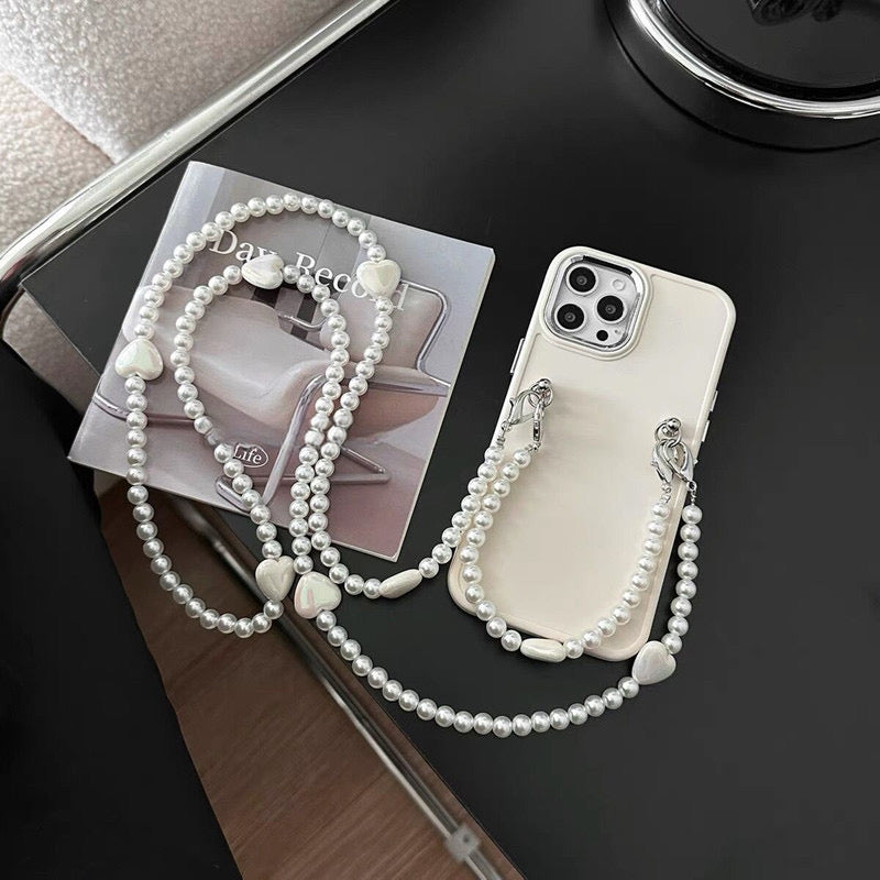 Pearl phone case and chain