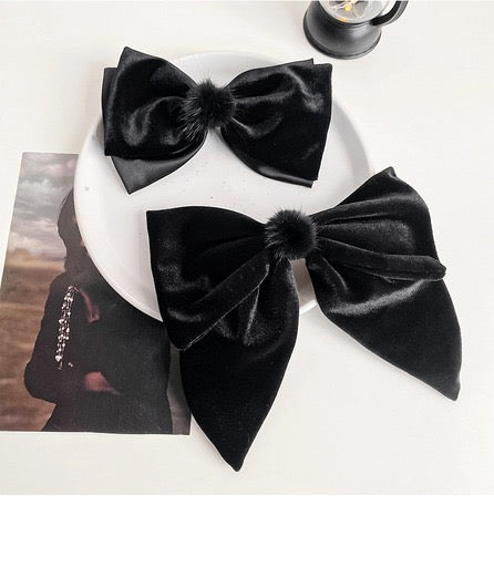 Black Velvet Bow