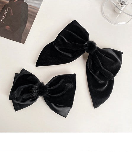 Black Velvet Bow