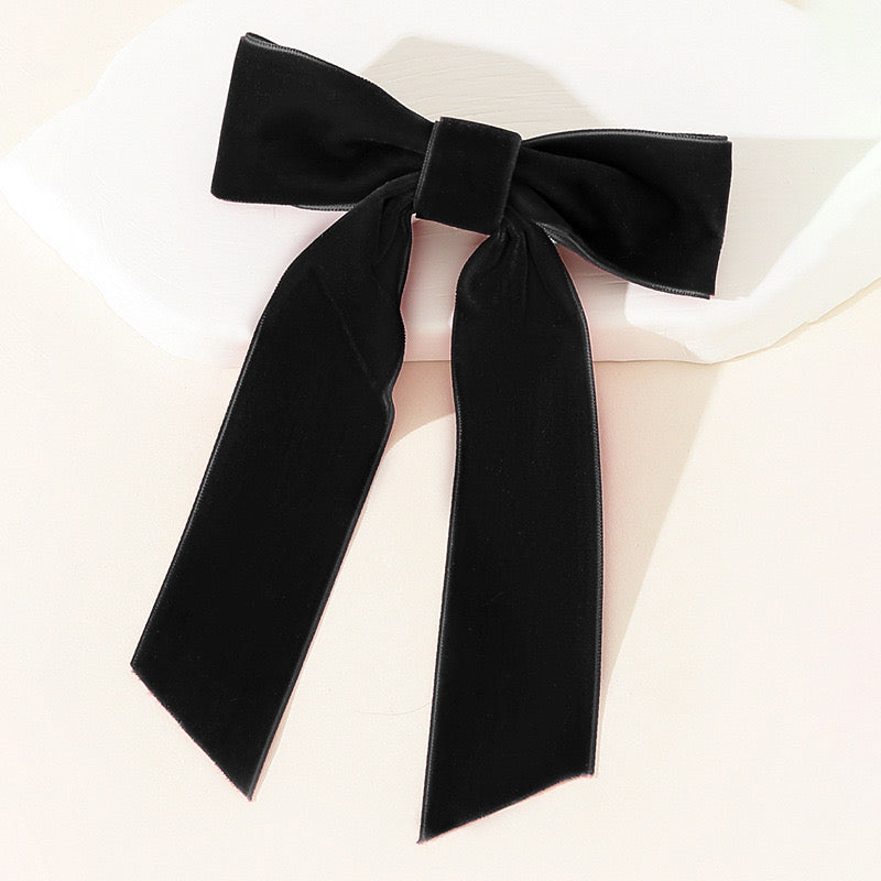 Velvet bow clip