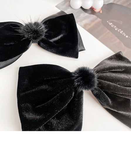 Black Velvet Bow